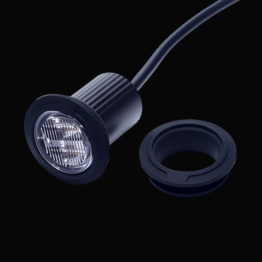 AXISDefender™ Covert – R65 TA2 Dual Colour LED Fend-Off Lamp (12/24V)
