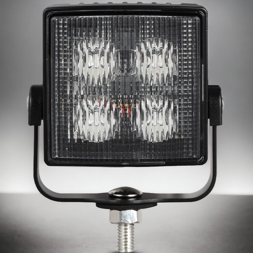 Square 4 LED High Power R65 Fend Off Strobe Lamp